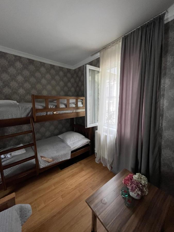 Hillside Guesthouse 보르조미 외부 사진