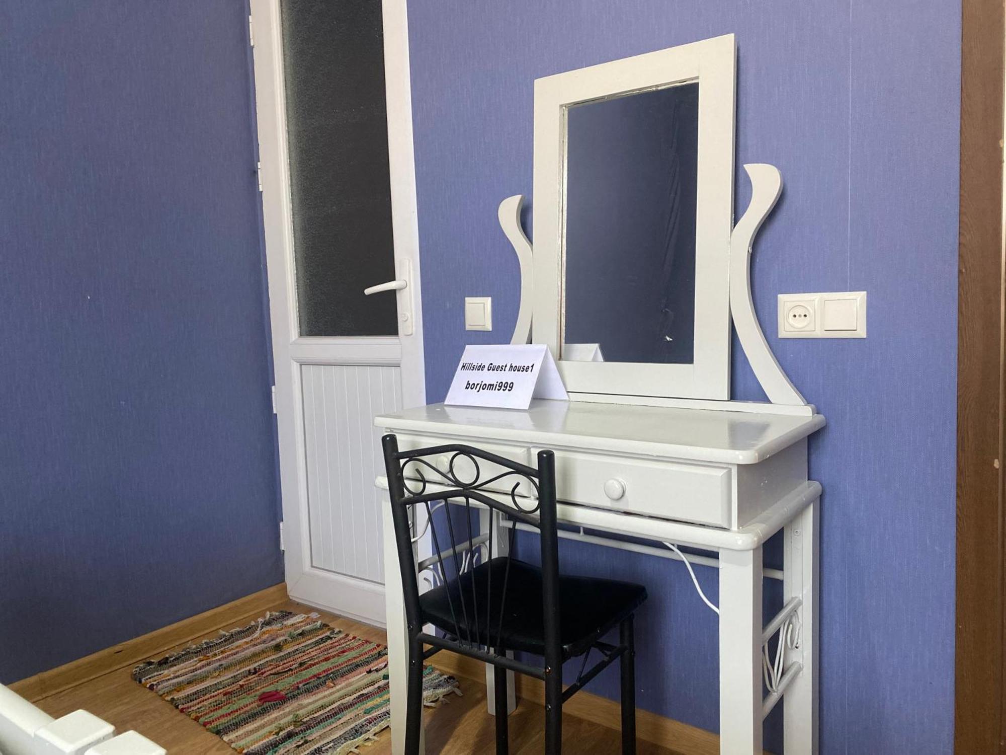 Hillside Guesthouse 보르조미 외부 사진