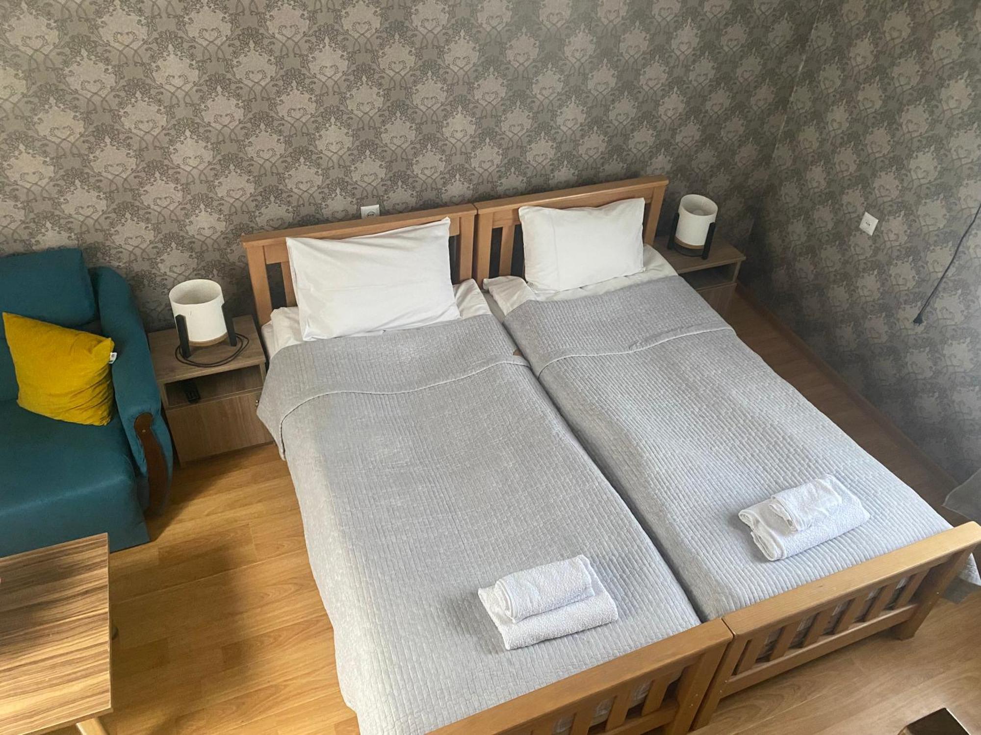Hillside Guesthouse 보르조미 외부 사진