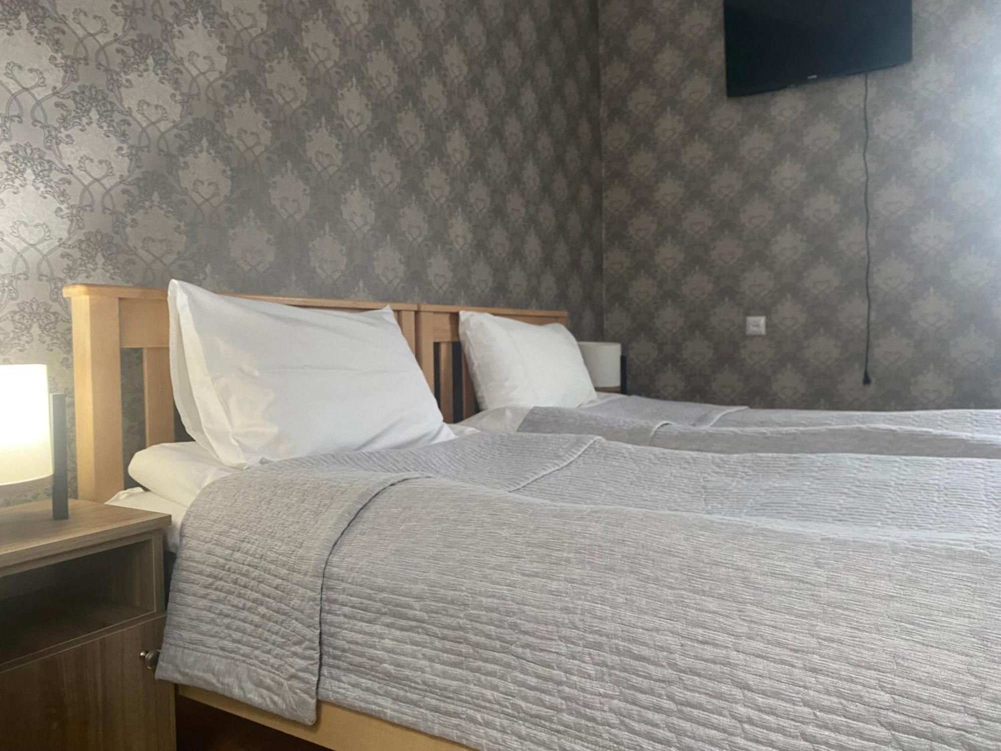 Hillside Guesthouse 보르조미 외부 사진