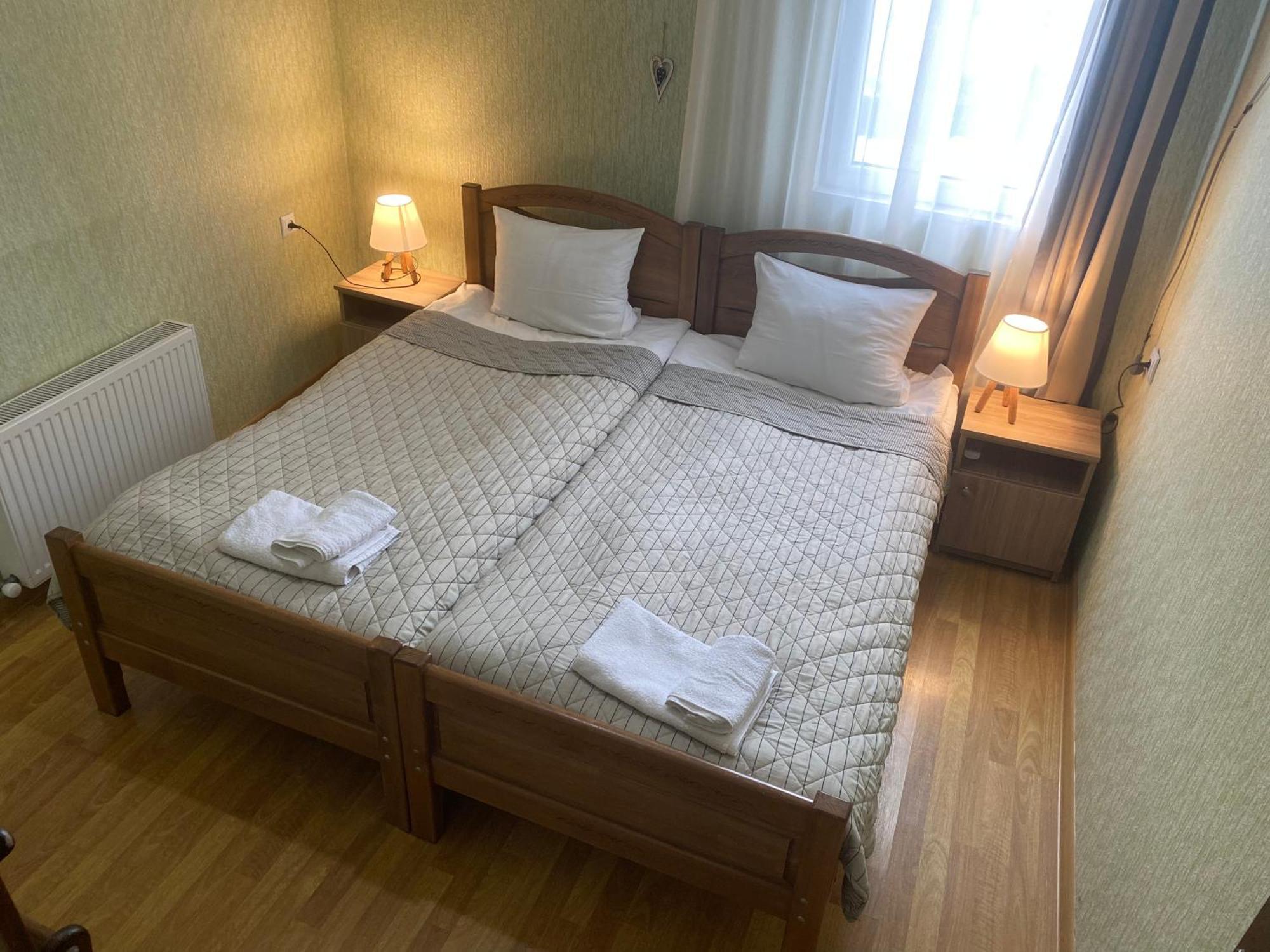 Hillside Guesthouse 보르조미 외부 사진